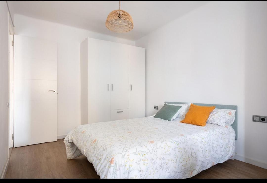 2 Habitaciones Hospitalet Оспиталет-де-Льобрегат Экстерьер фото